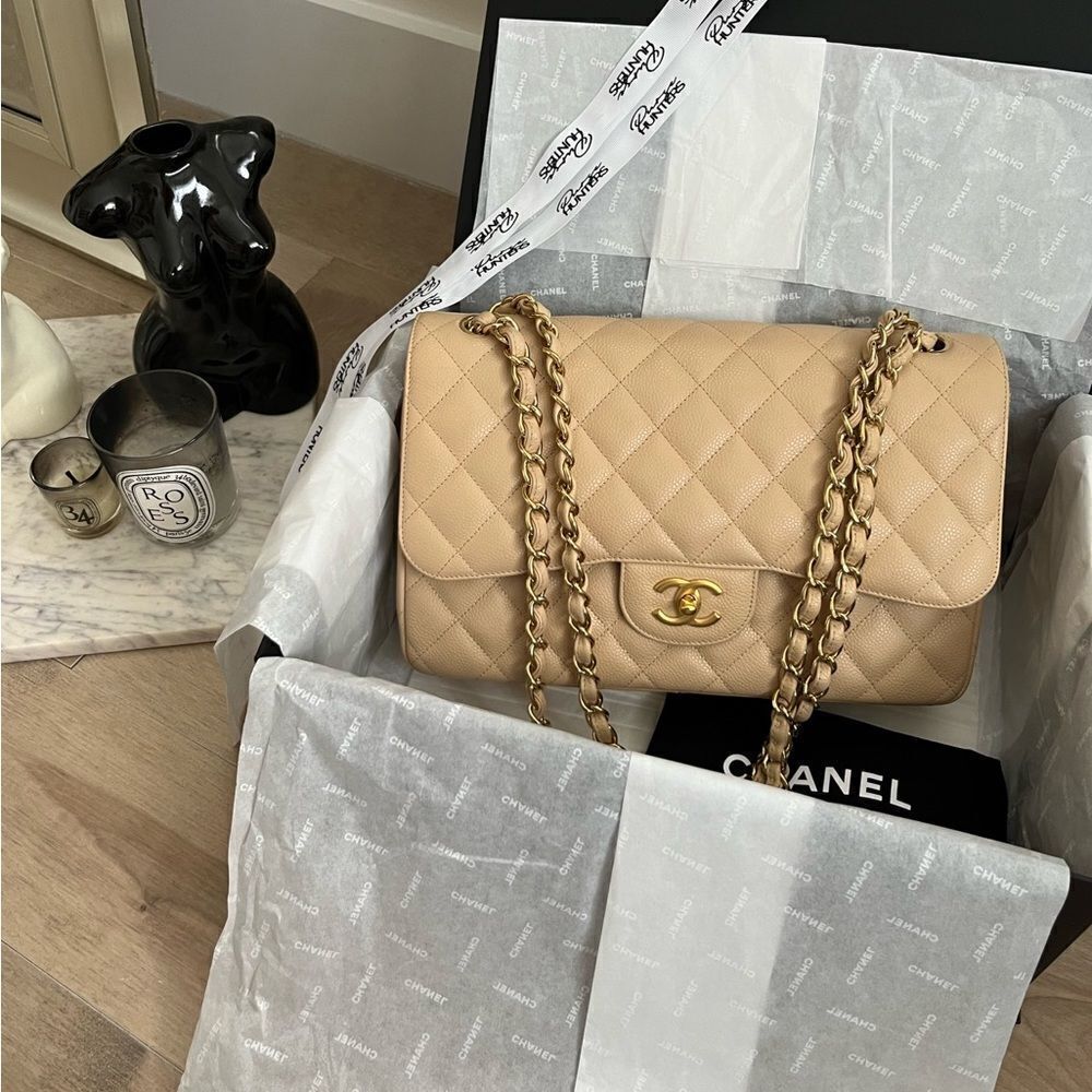 100% authentic CHANEL jumbo clair cream beige GHW